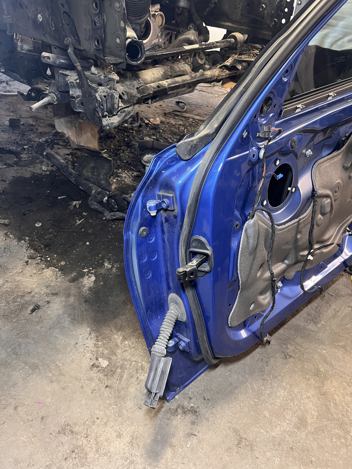 BMW F30 F31 328i 335i 340i Passenger Front Right Door Estoril Blue B45 OEM