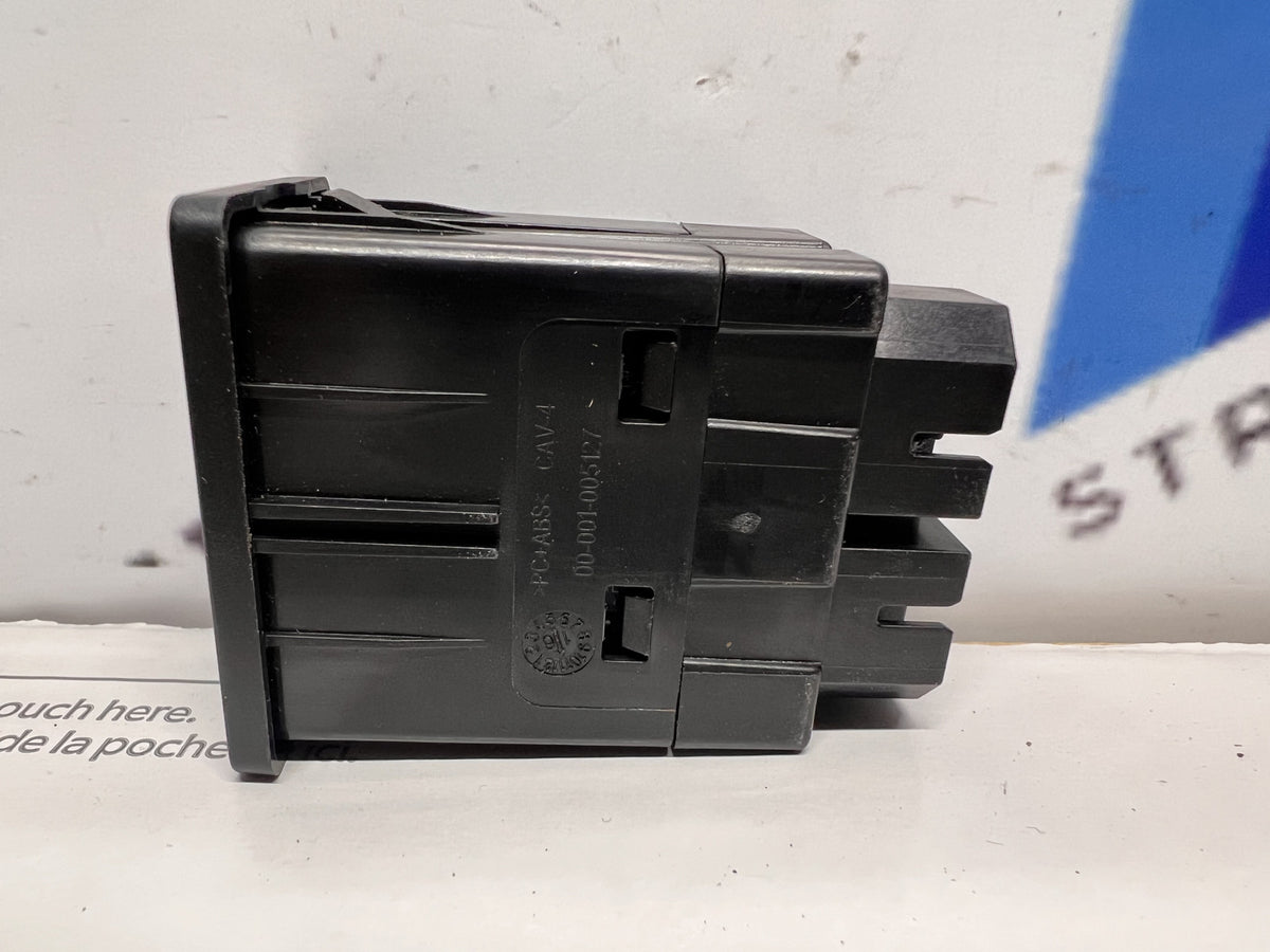 Ford USB Port Media Hub CarPlay HS7T-14F014-AC Fusion Escape Focus OEM