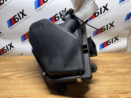 16-20 BMW F30 F32 F36 B46 B48 Engine Air Intake Filter Box Housing OEM 330i 430i