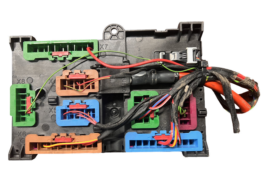 2017-2023 BMW G30 5-Series Trunk Power Distribution Fuse Relay Box 6837091 OEM