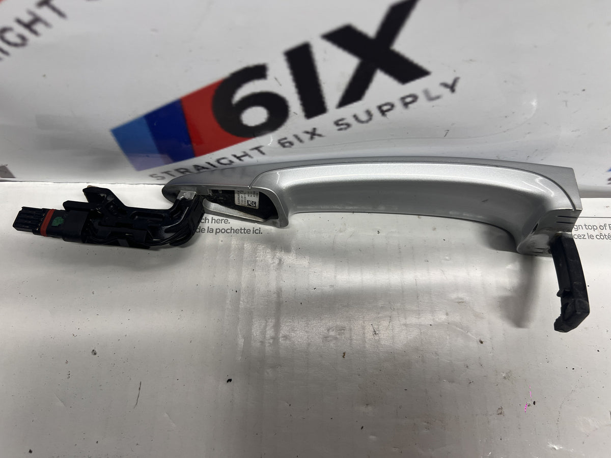 12-18 BMW F30 F32 Driver Left Outer Door Handle Comfort Access Glacier Silver OE