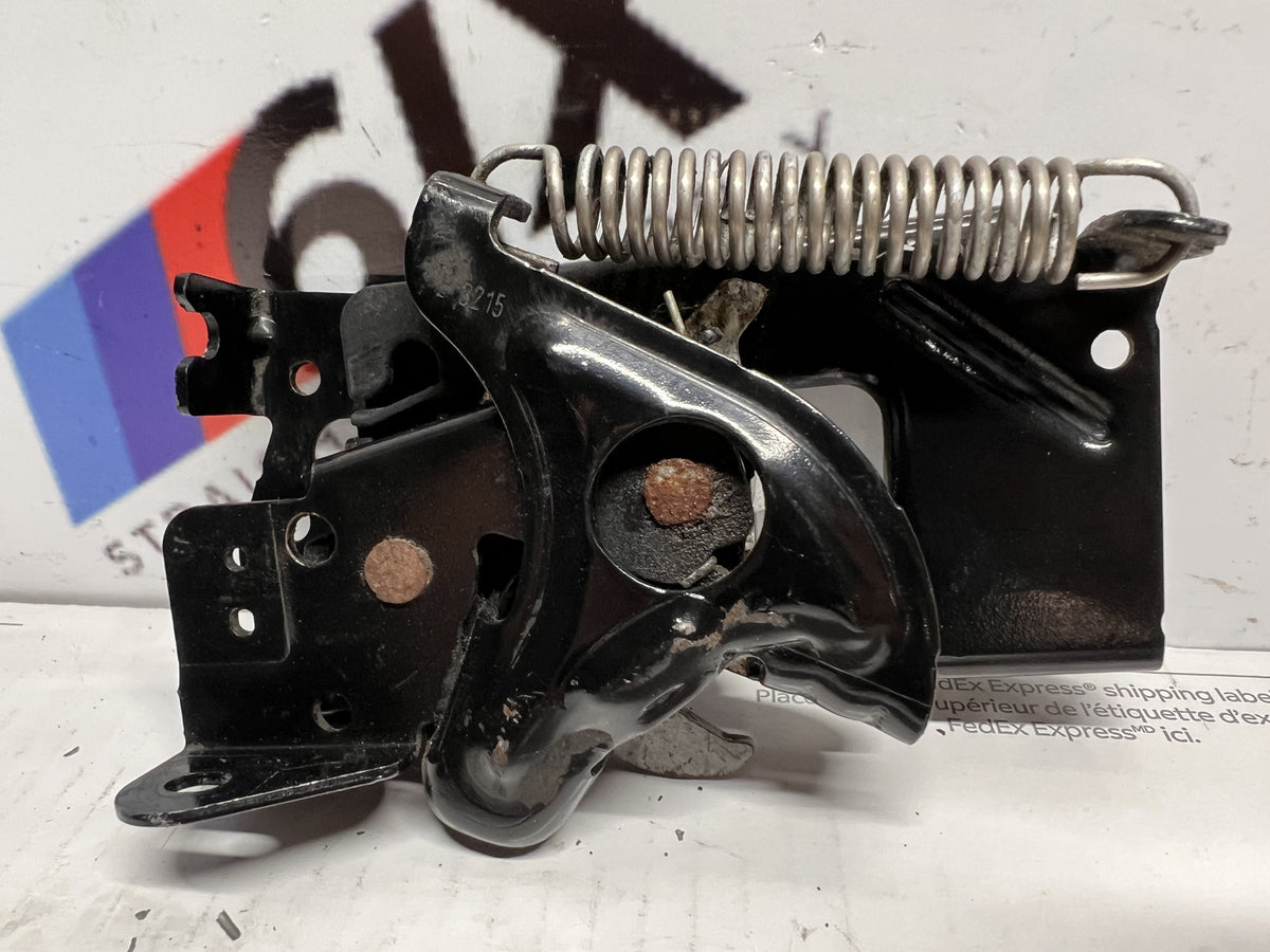 17-20 BMW 440i F30 F31 F32 F33 F34 Front Right Hood Latch Lock Actuator OEM
