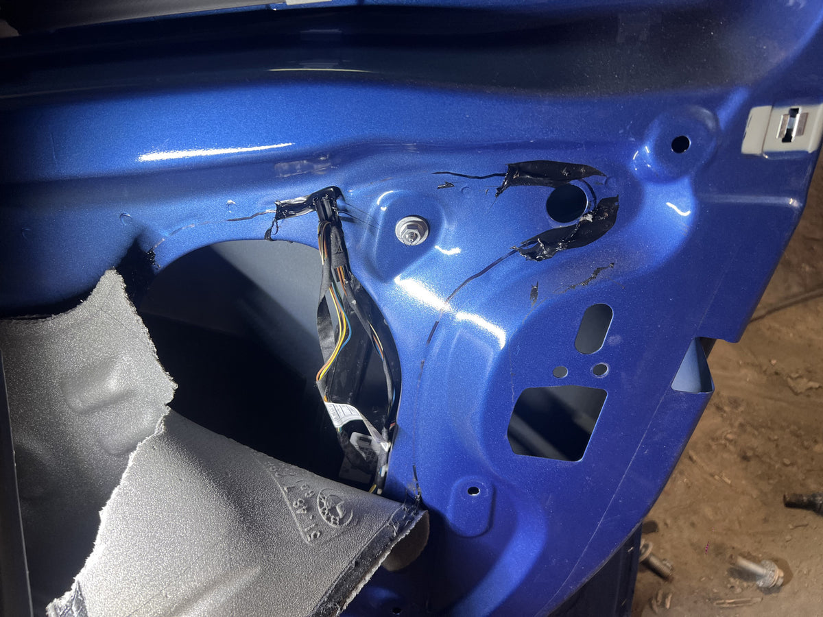 BMW F30 F31 328i 335i 340i Passenger Front Right Door Estoril Blue B45 OEM