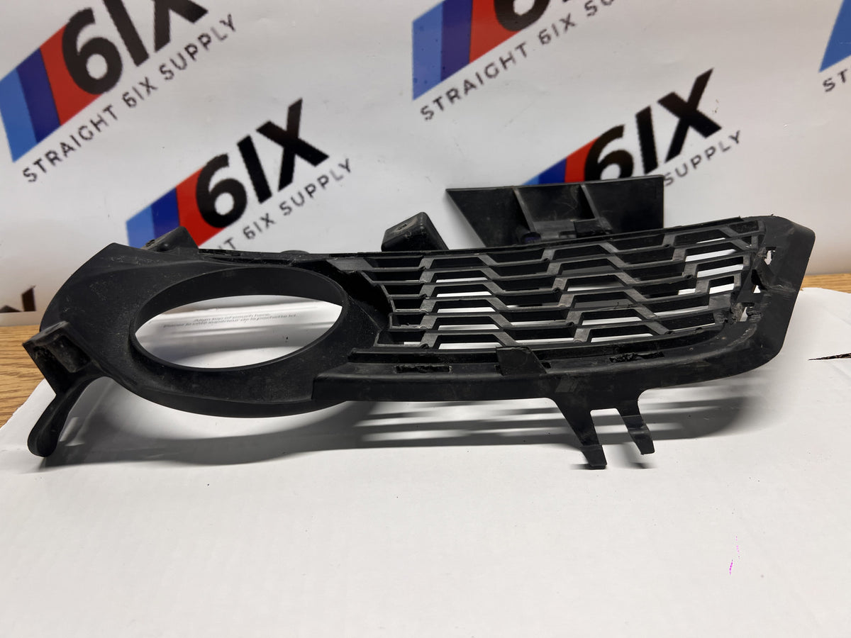 12-18 BMW F30 M Sport Right Passenger Fog Light Bumper Grille Cover OEM 7396858