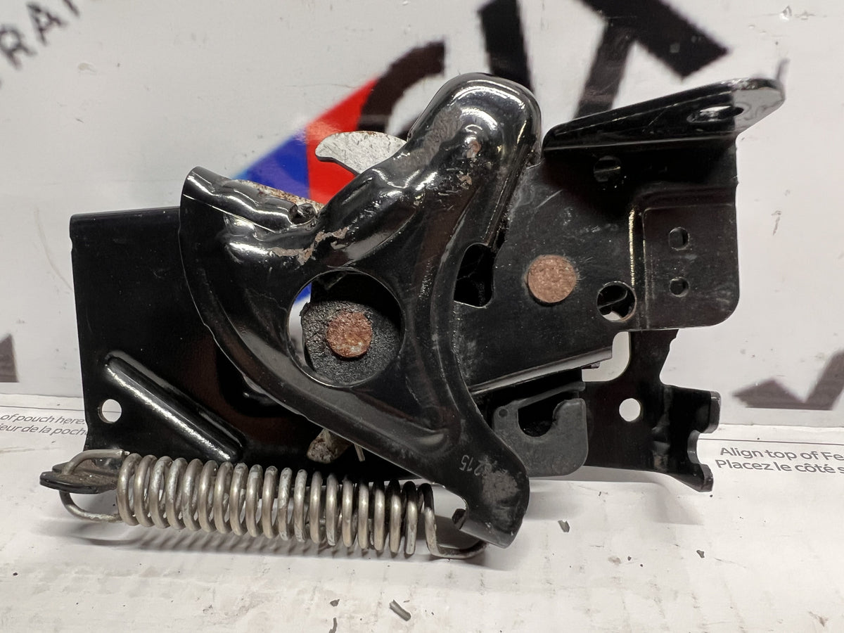 17-20 BMW 440i F30 F31 F32 F33 F34 Front Right Hood Latch Lock Actuator OEM
