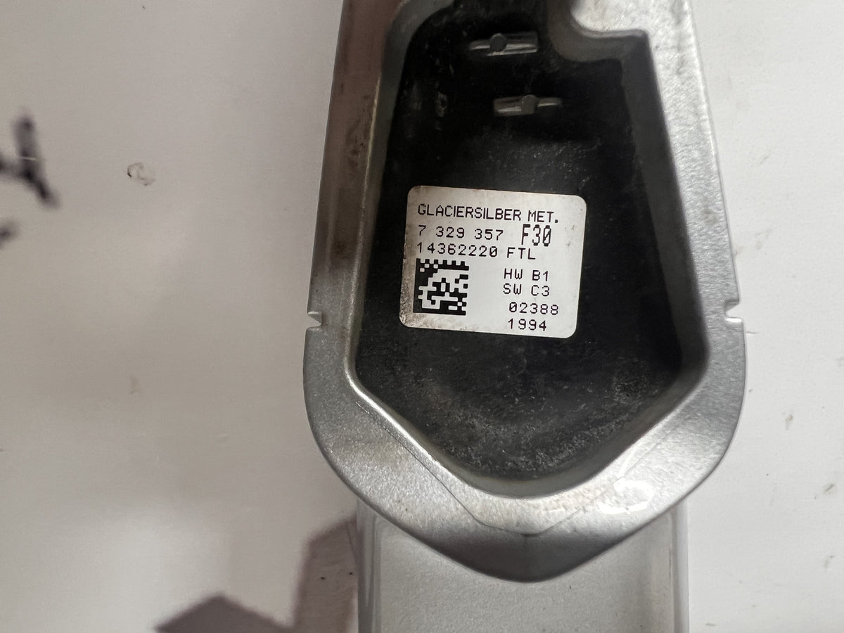 12-18 BMW F30 F32 Driver Left Outer Door Handle Comfort Access Glacier Silver OE