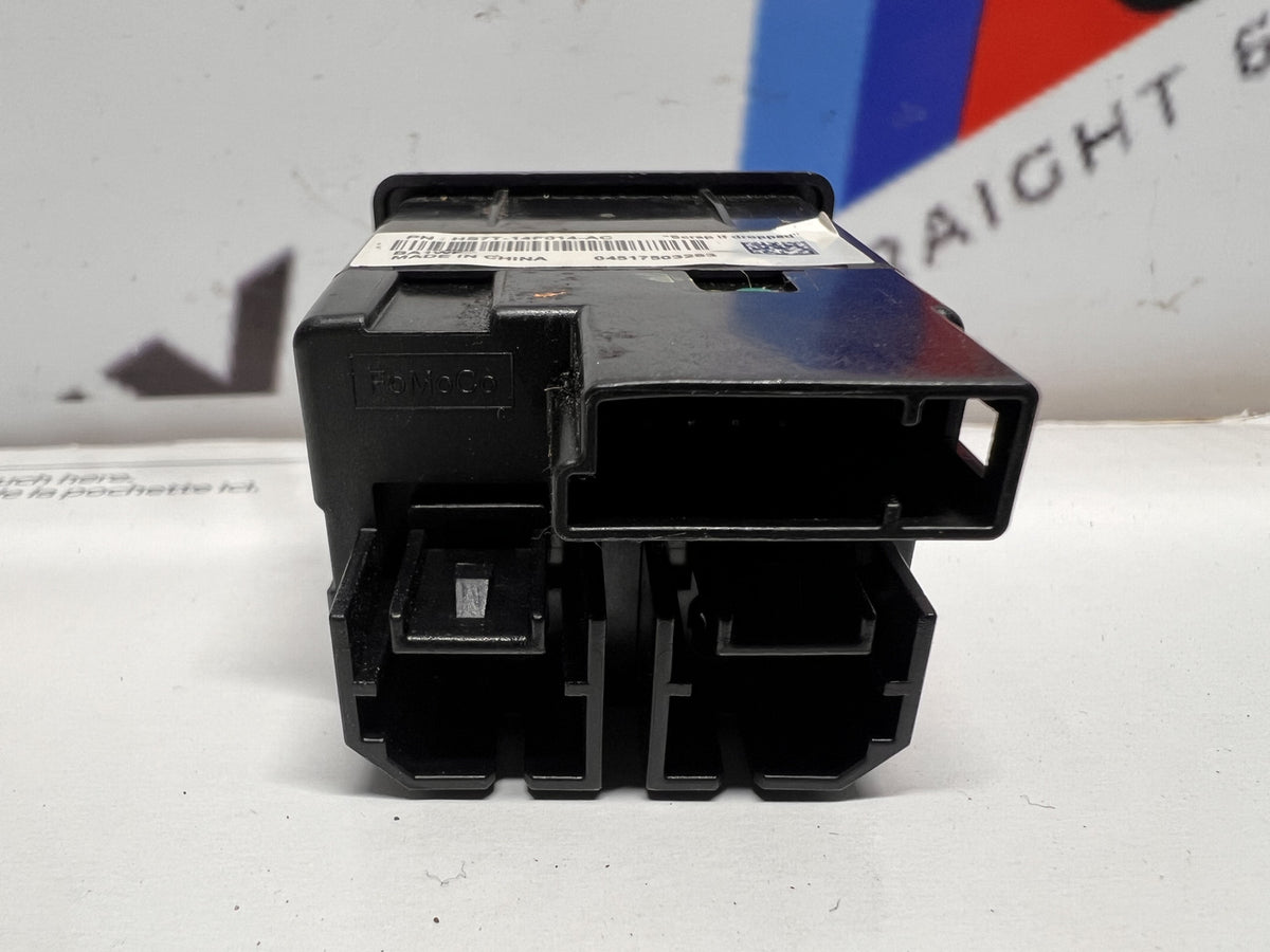 Ford USB Port Media Hub CarPlay HS7T-14F014-AC Fusion Escape Focus OEM