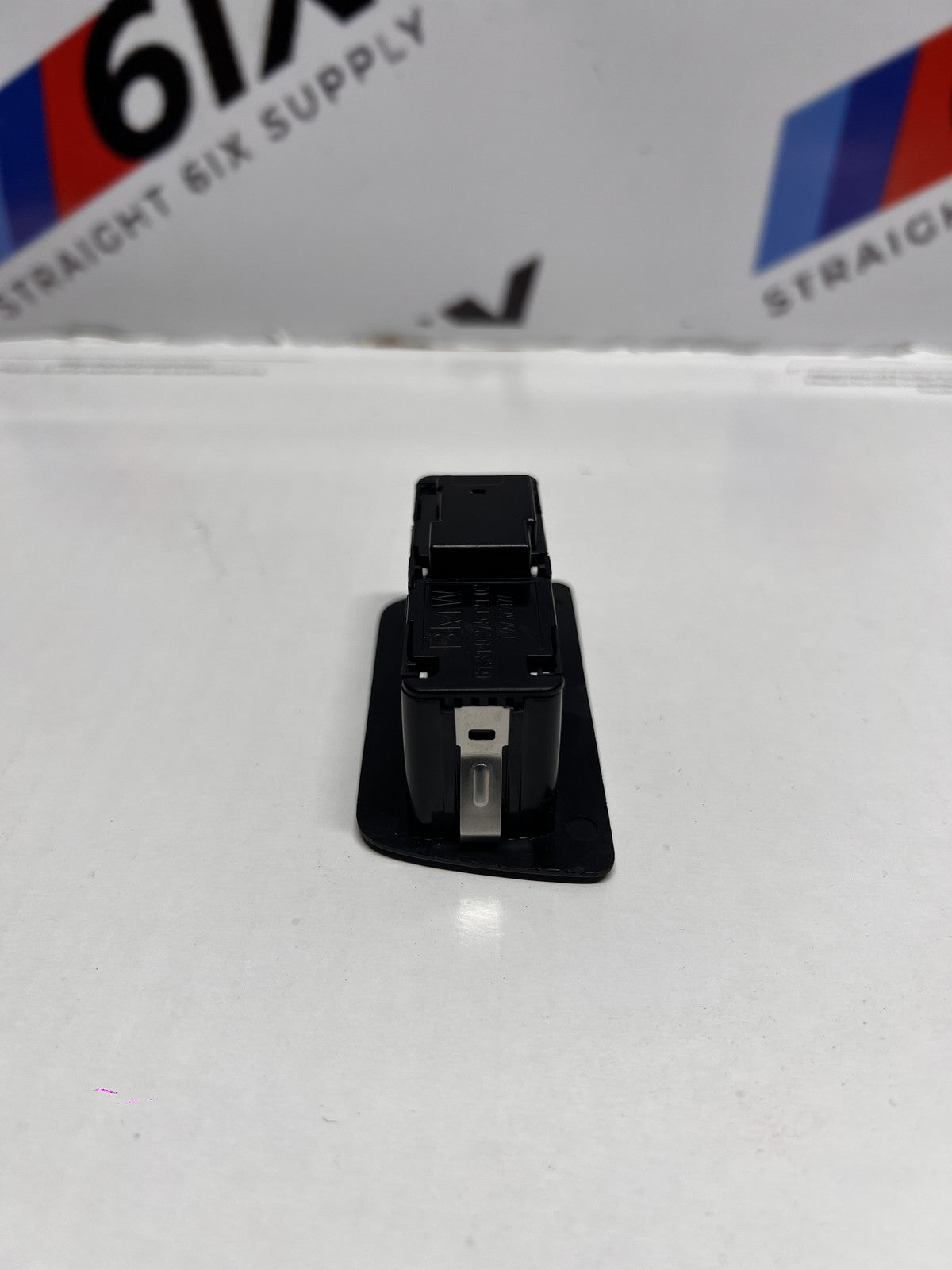 14-20 BMW F36 430i Gran Coupe Rear Tailgate Closer Lock Button Switch Unit OEM