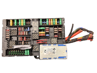 compare product 2017-2023 BMW G30 5-Series Trunk Power Distribution Fuse Relay Box 6837091 OEM