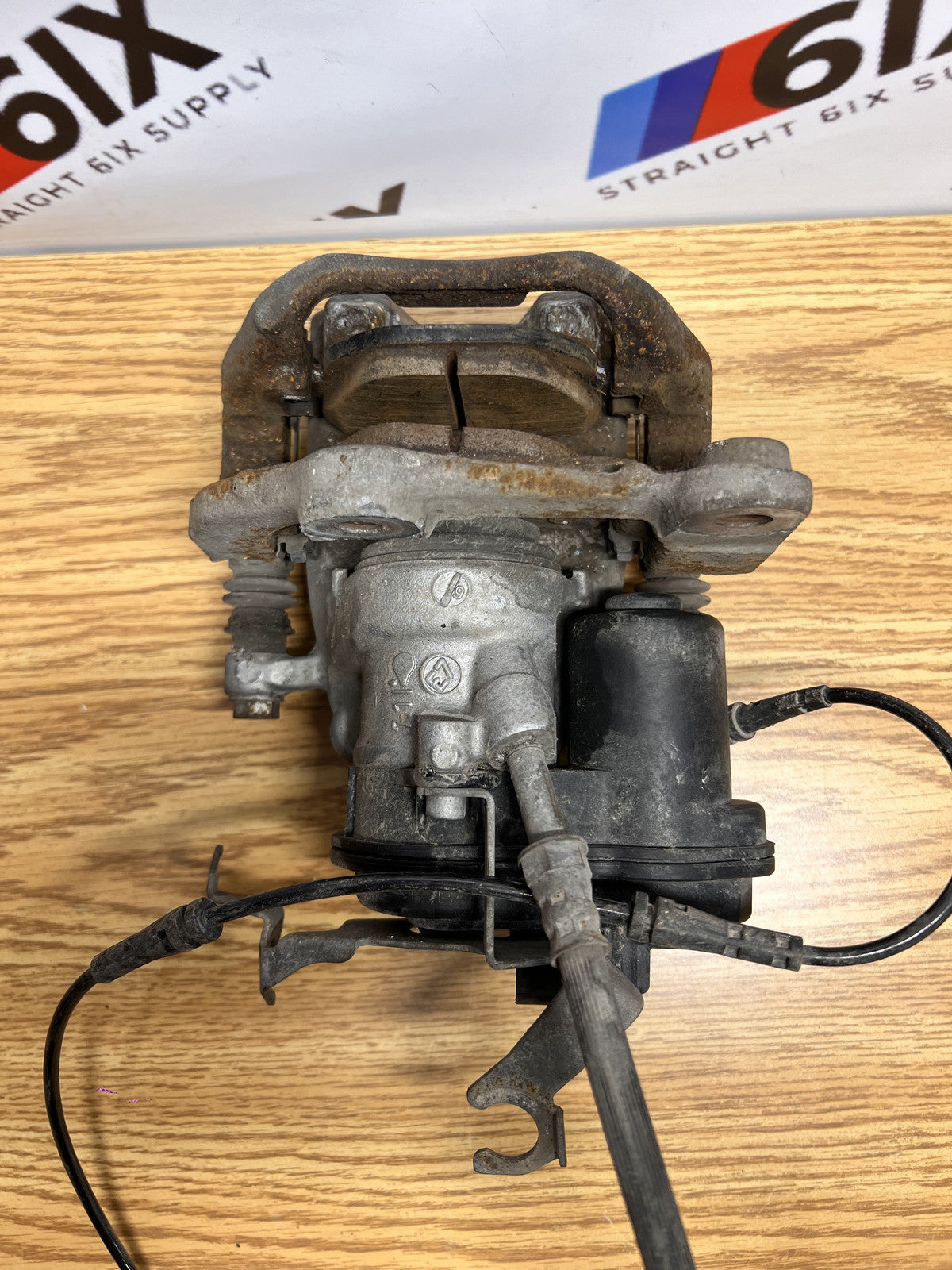 17-24 BMW G30 G01 530i X3 Rear Left Driver Brake Caliper w/ Parking Brake Motor